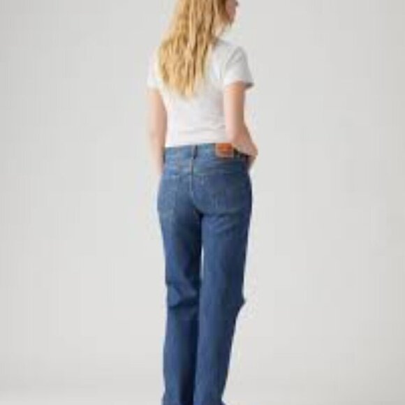 Levi Low Pro Straight Leg Jeans - Picture 2 of 9